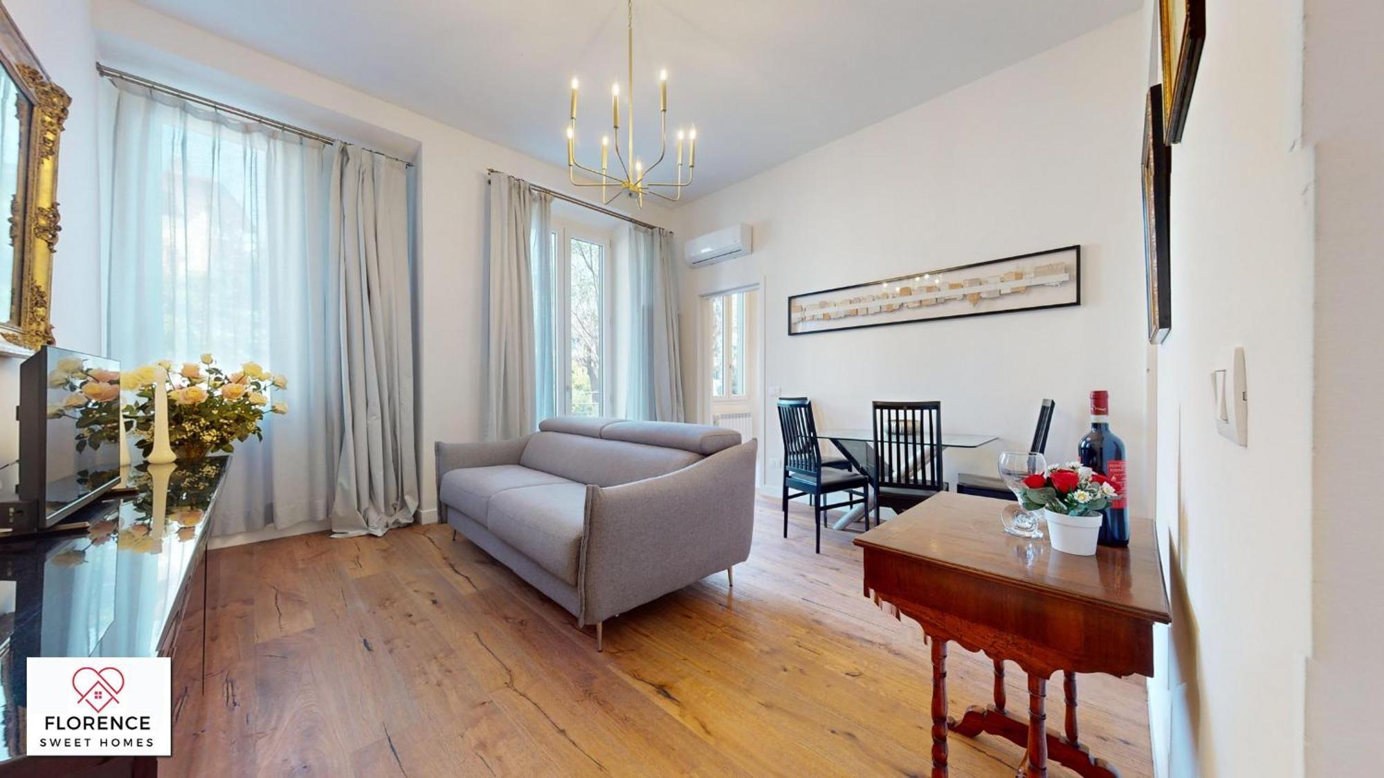 Central Rail By Sweet Homes Florencia